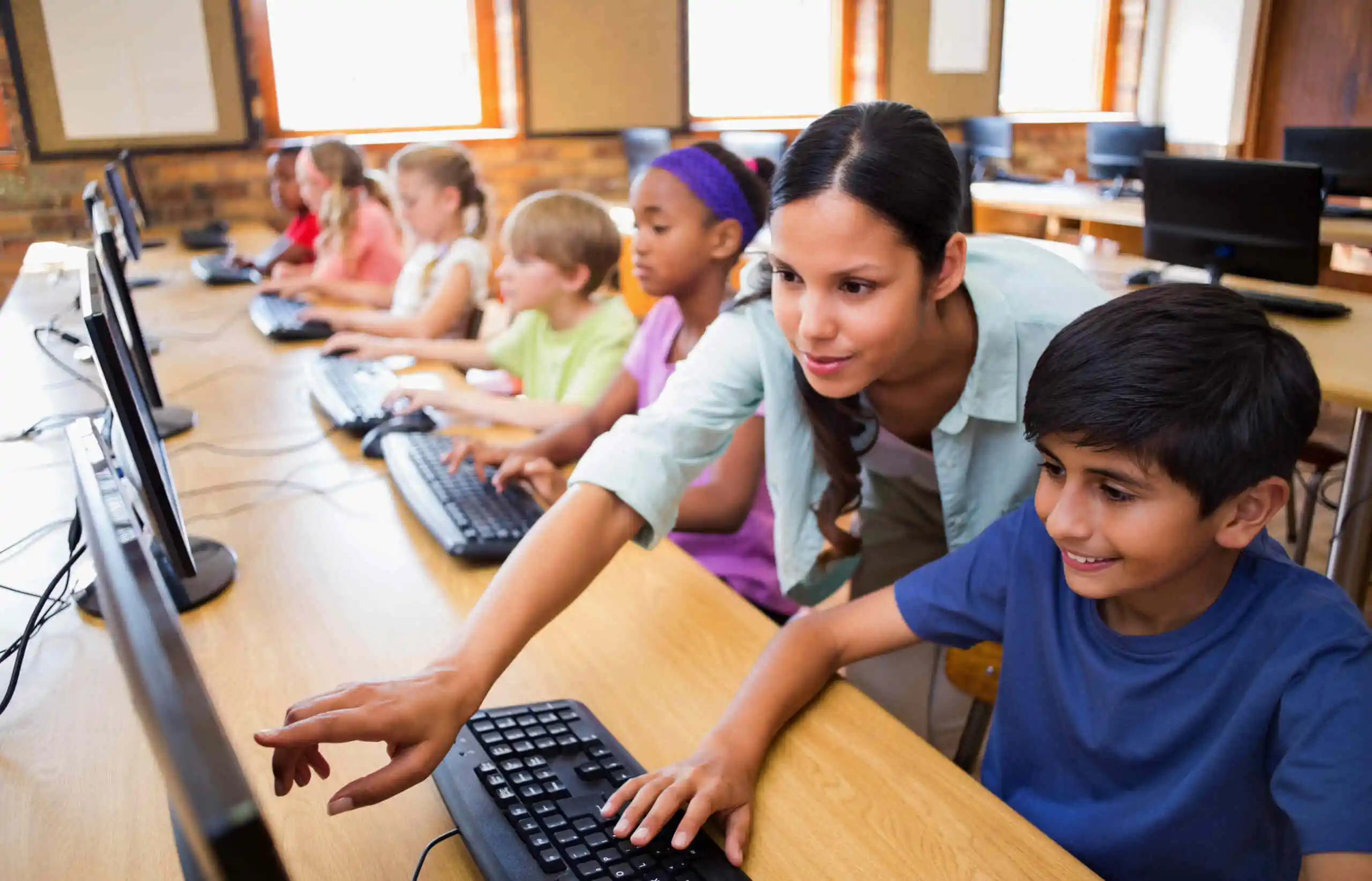 students using computer